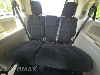 2016 Dodge Grand Caravan SE 121.2" WB - miniatura 11