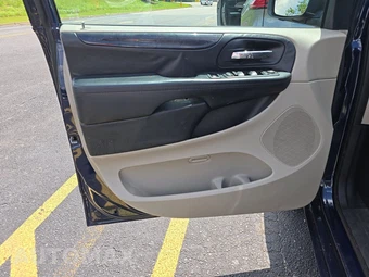 2016 Dodge Grand Caravan SE 121.2" WB - miniatura 9