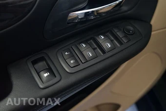 2016 Dodge Grand Caravan SE 121.2" WB - miniatura 22