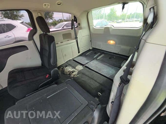 2016 Dodge Grand Caravan SE 121.2" WB - miniatura 14