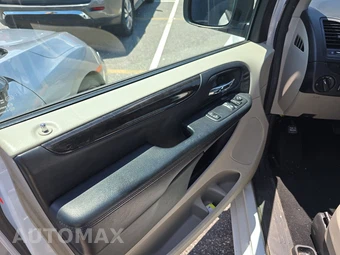 2016 Dodge Grand Caravan SE 121.2" WB - miniatura 9