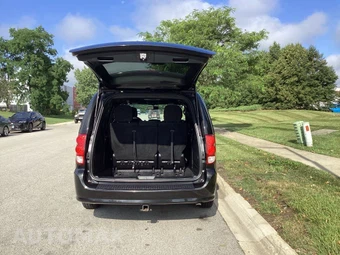 2016 Dodge Grand Caravan SE Plus 121.2" WB - miniatura 10