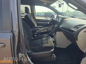 2016 Dodge Grand Caravan SE Plus 121.2" WB - miniatura 8