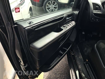 2016 Dodge Grand Caravan SE Plus 121.2" WB - miniatura 15