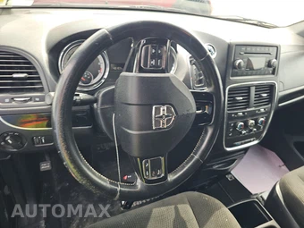 2016 Dodge Grand Caravan SE Plus 121.2" WB - miniatura 16