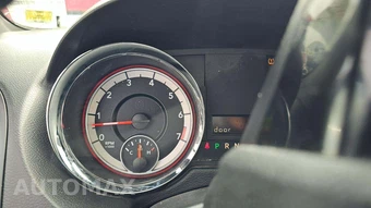 2016 Dodge Grand Caravan SE Plus 121.2" WB - miniatura 27