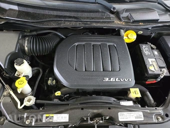 2016 Dodge Grand Caravan SXT 121.2" WB – miniatura 16