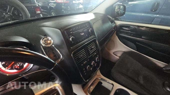 2016 Dodge Grand Caravan SXT 121.2" WB – miniatura 25