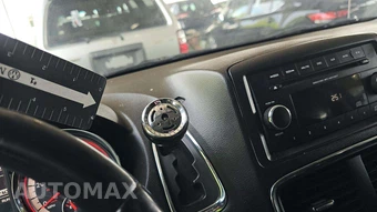 2016 Dodge Grand Caravan SXT 121.2" WB – miniatura 32