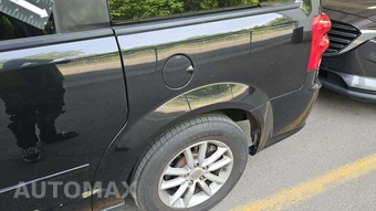 2016 Dodge Grand Caravan SXT 121.2" WB – miniatura 39
