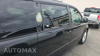 2016 Dodge Grand Caravan SXT 121.2" WB – miniatura 27
