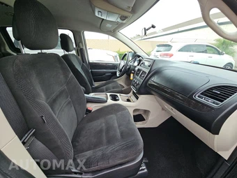 2016 Dodge Grand Caravan SXT 121.2" WB – miniatura 8
