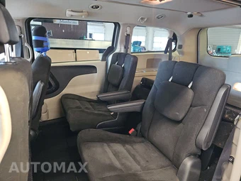 2016 Dodge Grand Caravan SXT 121.2" WB – miniatura 7