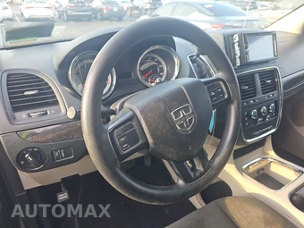 2016 Dodge Grand Caravan SXT 121.2" WB – miniatura 10