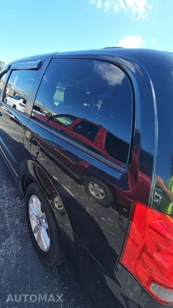 2016 Dodge Grand Caravan SXT 121.2" WB – miniatura 41