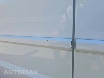 2016 Dodge Grand Caravan SXT 121.2" WB – miniatura 26