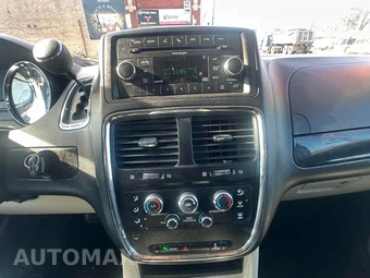 2016 Dodge Grand Caravan SXT 121.2" WB – miniatura 14