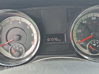 2016 Dodge Grand Caravan SXT 121.2" WB – miniatura 12