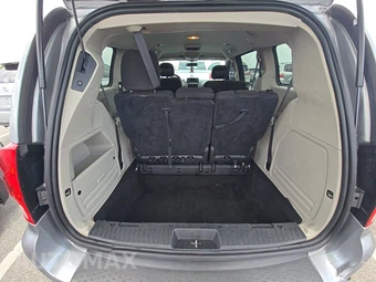 2016 Dodge Grand Caravan SXT 121.2" WB – miniatura 17