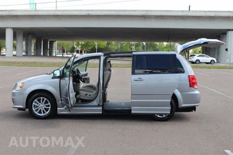 2016 Dodge Grand Caravan SXT 121.2" WB - miniatura 20