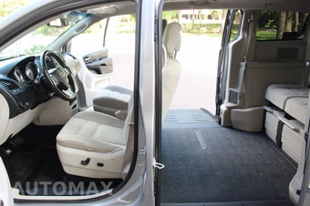 2016 Dodge Grand Caravan SXT 121.2" WB - miniatura 29