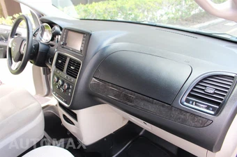 2016 Dodge Grand Caravan SXT 121.2" WB - miniatura 45