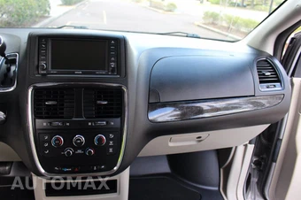 2016 Dodge Grand Caravan SXT 121.2" WB - miniatura 48