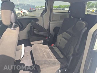 2016 Dodge Grand Caravan SXT 121.2" WB – miniatura 13