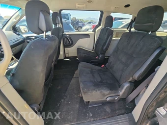 2016 Dodge Grand Caravan SXT 121.2" WB - miniatura 13
