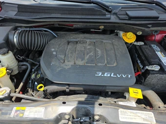 2016 Dodge Grand Caravan SXT 121.2" WB – miniatura 15
