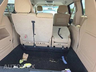 2016 Dodge Grand Caravan SXT 121.2" WB – miniatura 16