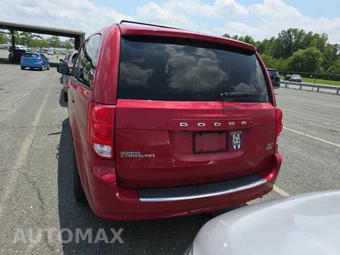 2016 Dodge Grand Caravan SXT 121.2" WB – miniatura 5