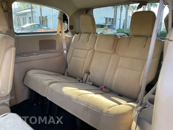 2016 Dodge Grand Caravan SXT - miniatura 10