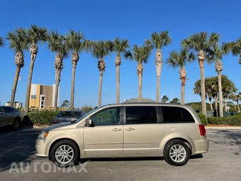 2016 Dodge Grand Caravan SXT - miniatura 2
