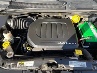 2016 Dodge Grand Caravan SXT - miniatura 24