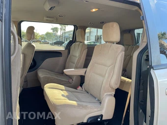 2016 Dodge Grand Caravan SXT - miniatura 9