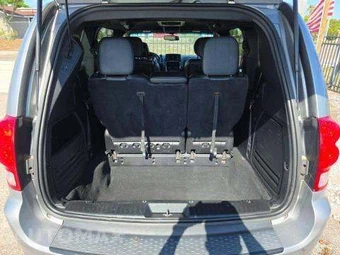 2016 Dodge Grand Caravan SXT Plus 121.2" WB – miniatura 15