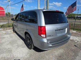 2016 Dodge Grand Caravan SXT Plus 121.2" WB – miniatura 2