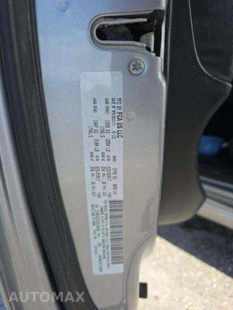 2016 Dodge Grand Caravan SXT Plus 121.2" WB – miniatura 5