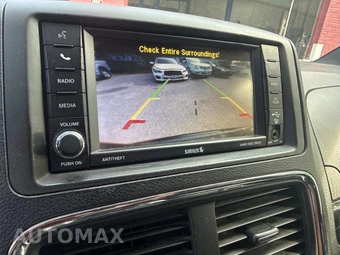 2016 Dodge Grand Caravan SXT Plus 121.2" WB - miniatura 14
