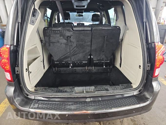 2016 Dodge Grand Caravan SXT Plus 121.2" WB - miniatura 17