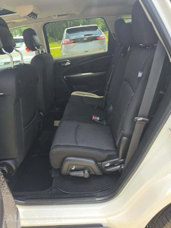 2016 Dodge Journey Crossroad – miniatura 10