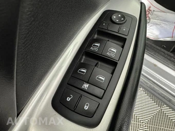 2016 Dodge Journey R/T - miniatura 42