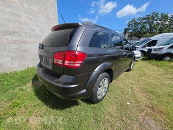 2016 Dodge Journey SE – miniatura 3