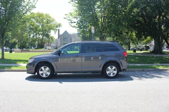 2016 Dodge Journey SE - miniatura 12