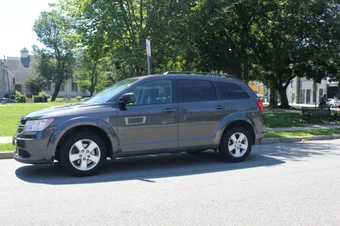 2016 Dodge Journey SE - miniatura 17