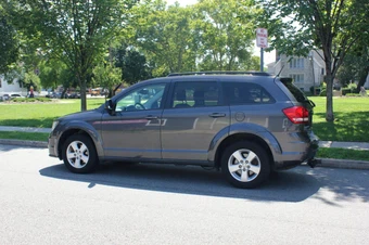 2016 Dodge Journey SE - miniatura 19
