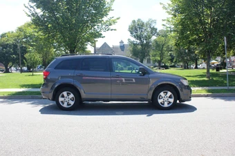2016 Dodge Journey SE - miniatura 2