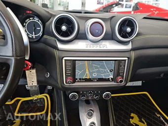 2016 Ferrari California T - miniatura 10