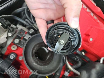 2016 Ferrari California T - miniatura 21